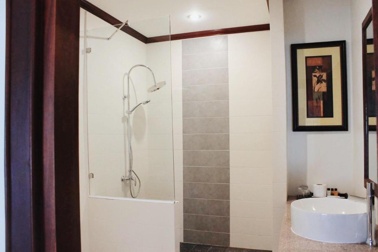 แคปิตอล เรสิเดนซ์ Hotel เวียงจันทน์ ภายนอก รูปภาพ
